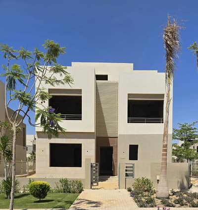 5 Bedroom Villa for Sale in 6th of October, Giza - من المالك بدون وسطاء فيلا بالم هيلز ذا كراون