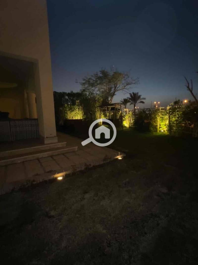 7 2d4e4d17-1926-4977-9df6-a4cc336c235f. jpg