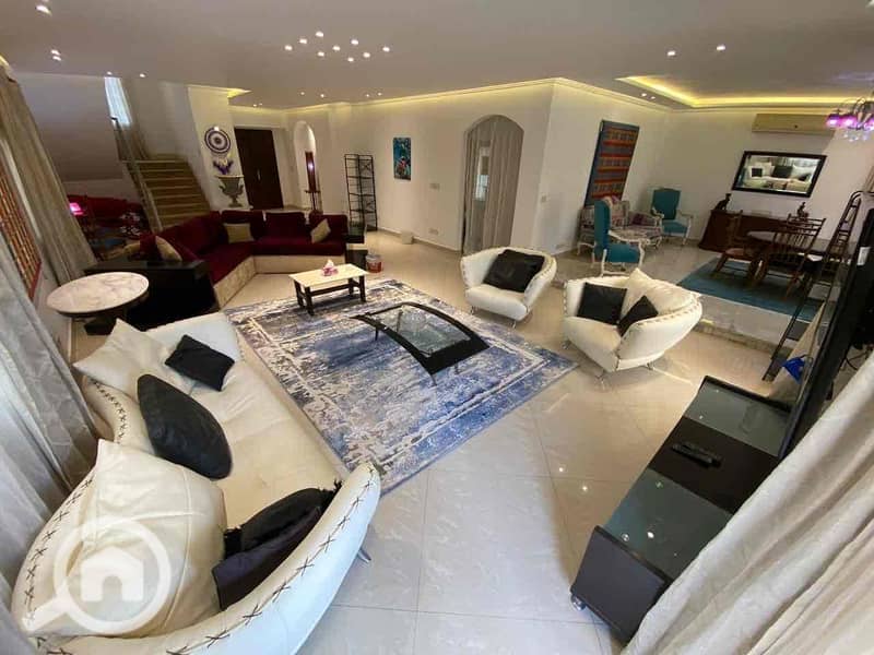 10 8ee2d214-cd92-4b76-b353-5af00693bb94. jpg