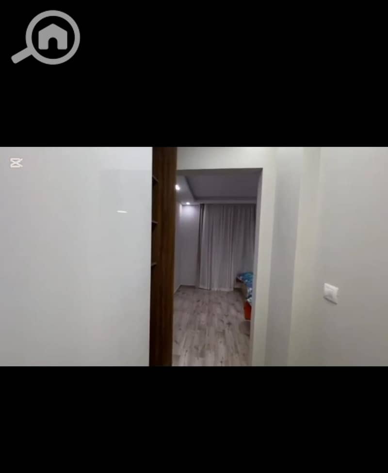 10 6e0c3ad3-b853-4446-80b6-75a5936d9d34. jpeg
