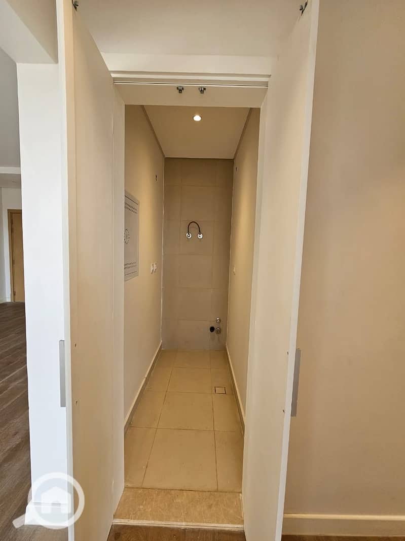 2 07609a44-7f50-455c-9417-d785d2e50562. jpeg