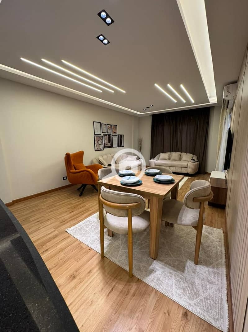 3 0aaa4b76-5ee3-4345-a781-867f1e89d621. jpg