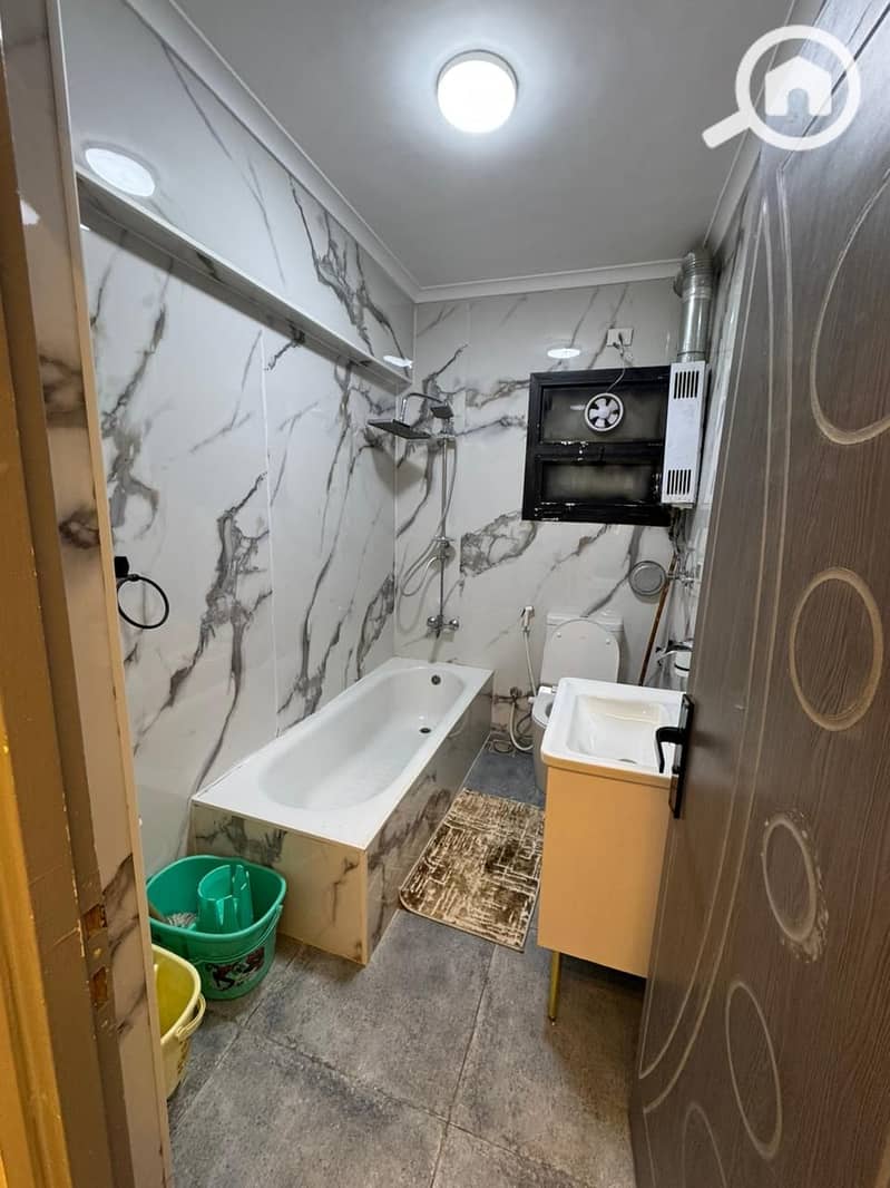 4 2abbfa5c-9deb-4edf-a517-76c917f28349. jpg