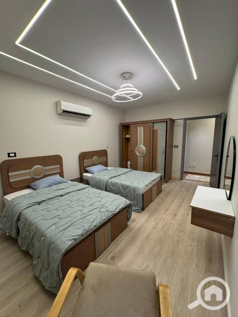 7 04cecaac-c2f4-411a-a819-c8dca447e5d7. jpg