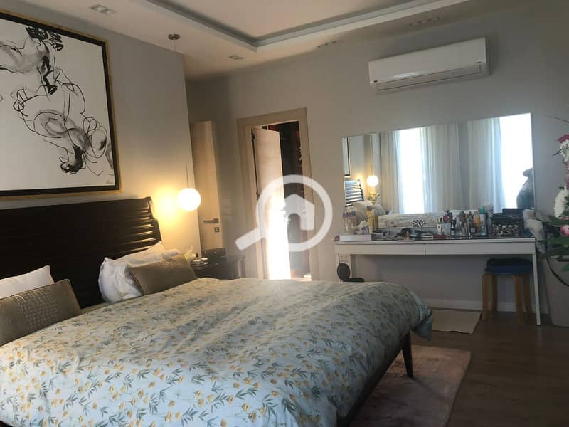 2 063d104b-a749-4369-958f-1ee83203bdda. jpg