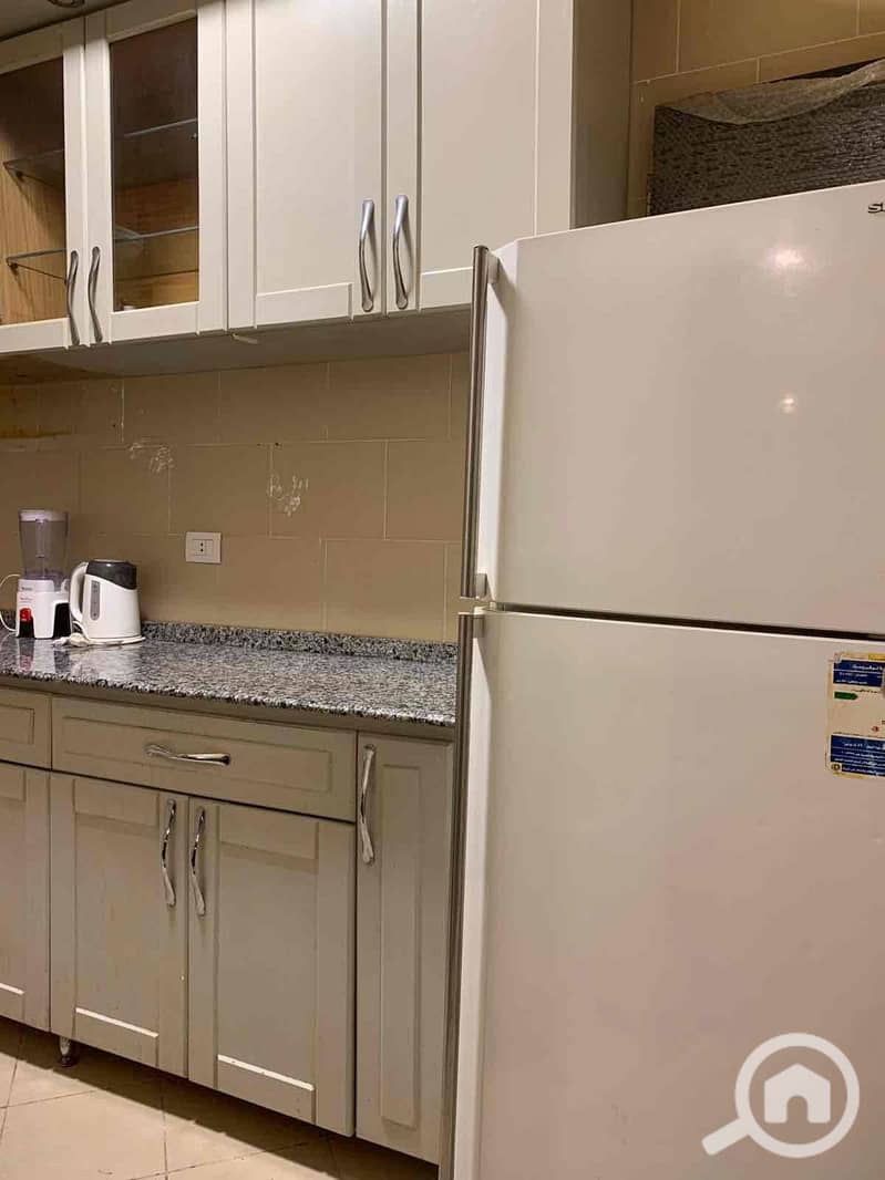 5 4e2a6859-84ff-4435-9e62-2698d03fc3bd. jpg