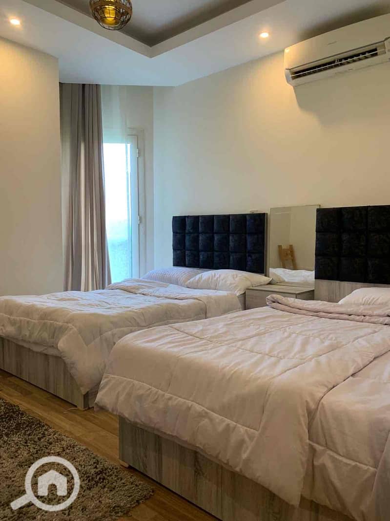 14 ce1203da-bae8-4dec-bb70-d35acb8a2cf4. jpg