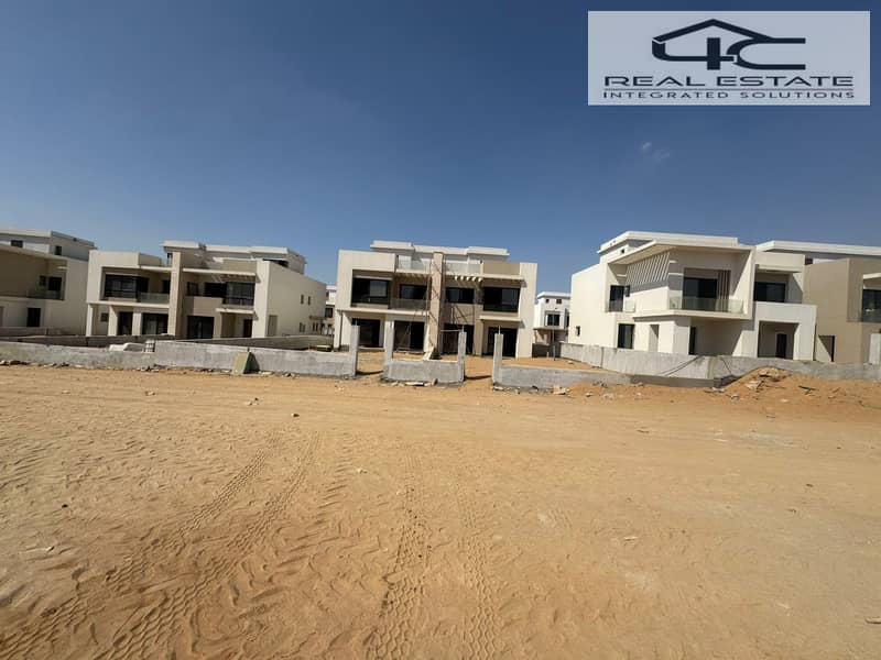 12 WhatsApp Image 2025-10-15 at 1.29. 50 PM (1). jpeg