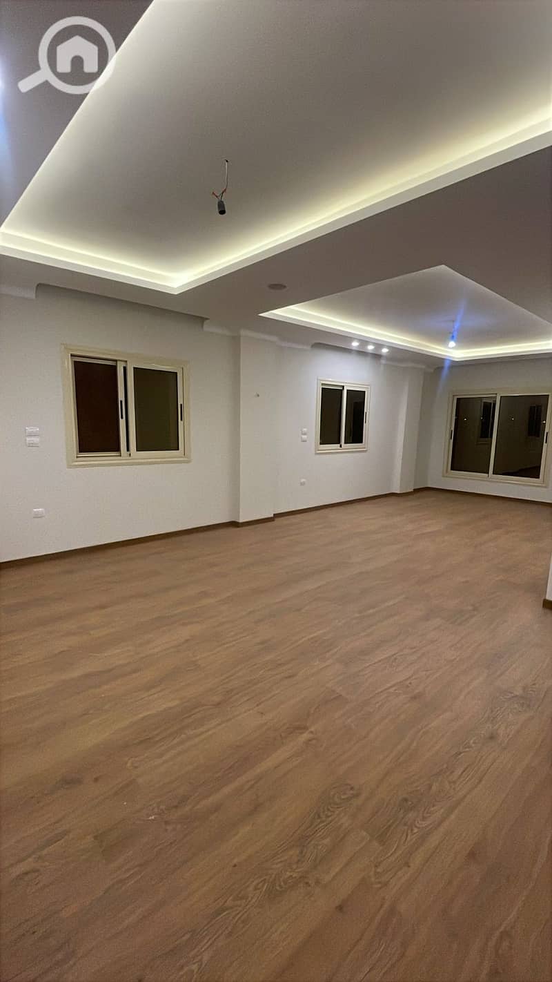 2 WhatsApp Image 2025-10-02 at 9.32. 55 PM. jpeg