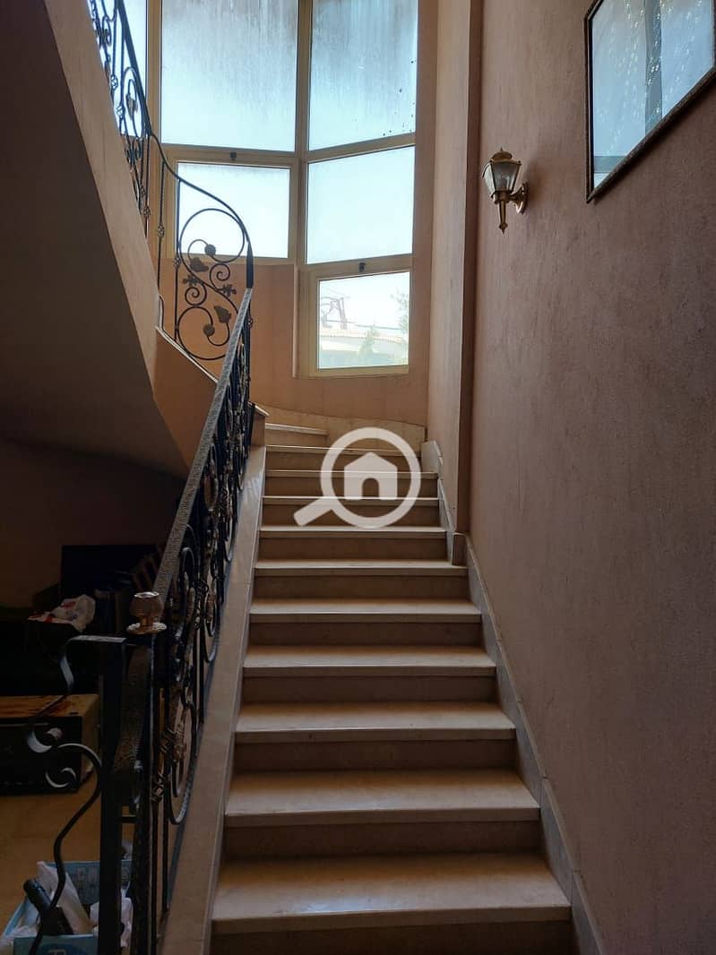 5 WhatsApp Image 2025-10-14 at 10.59. 59_27848594. jpg