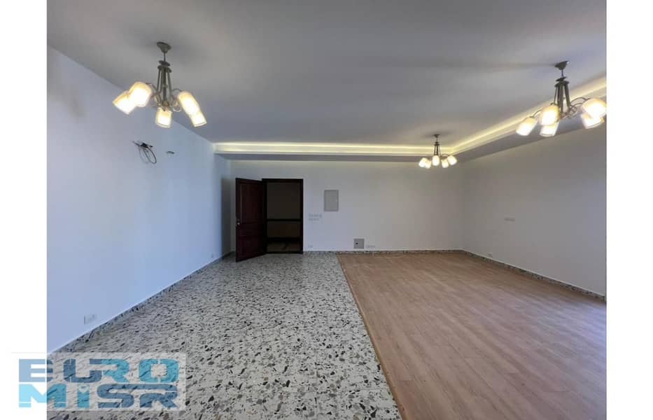 2 WhatsApp Image 2025-08-28 at 19.28. 42 (1). jpg