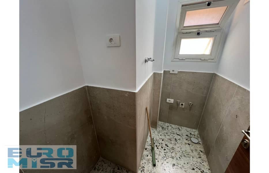 3 WhatsApp Image 2025-08-28 at 19.28. 42 (2). jpg