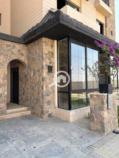 3 Bedroom Townhouse for Sale in New Cairo, Cairo - 96f67b10-90f0-4fdc-a08c-3234878bd01c. jpeg