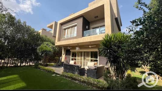 5 Bedroom Villa for Sale in 6th of October, Giza - IMG_2900. jpg