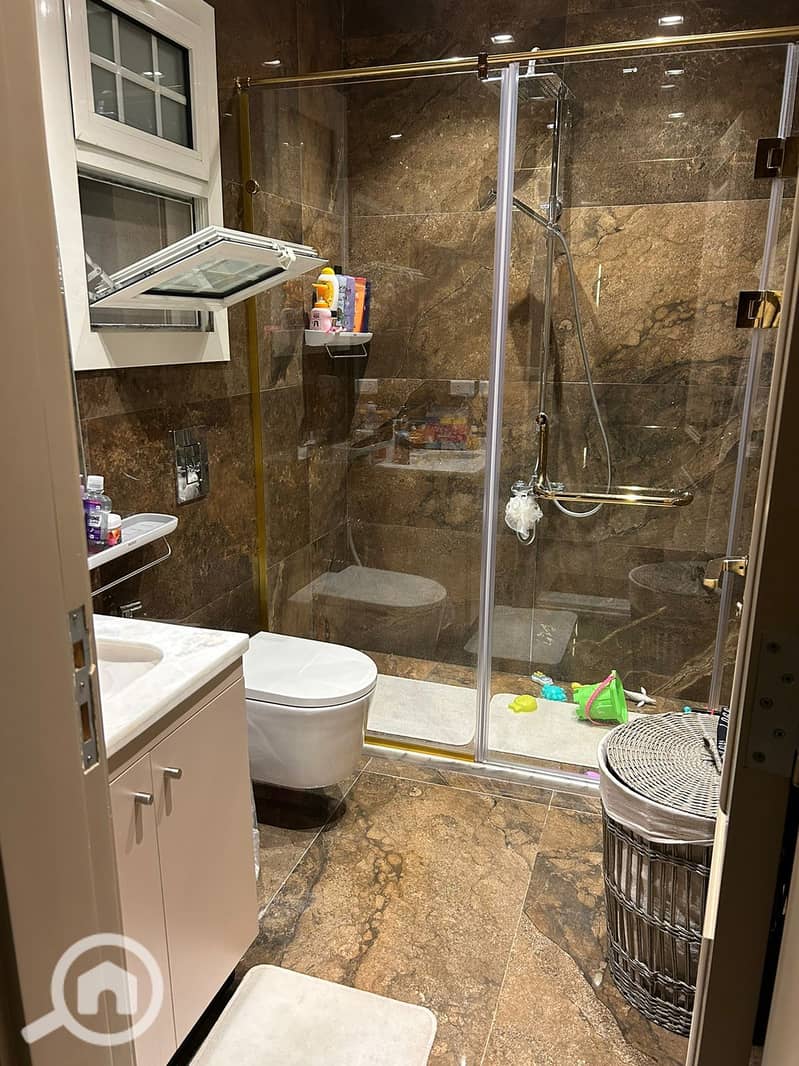 3 52f616ae-ef5e-473b-94d8-0bc4895b7f82. jpg