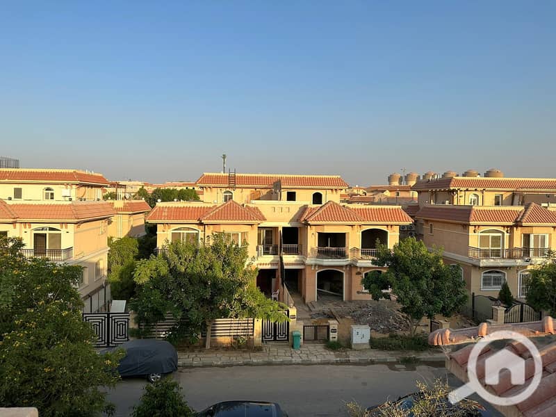 4 7fa8477f-bccb-4915-80cc-b1b28d149513. jpeg