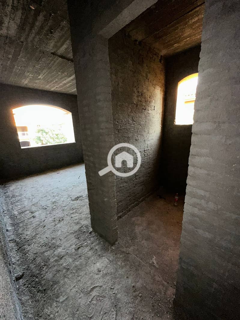 10 806c7da3-f877-48db-ba88-5c3eb22e5593. jpeg