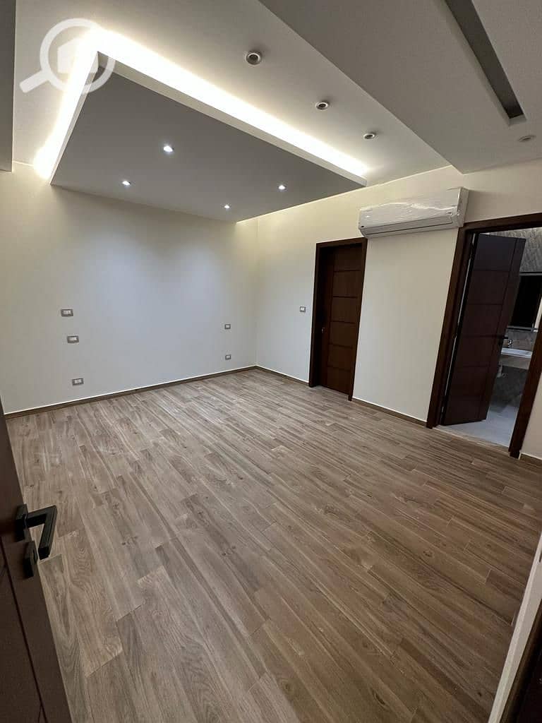 5 WhatsApp Image 2025-09-16 at 4.37. 48 PM (1). jpeg