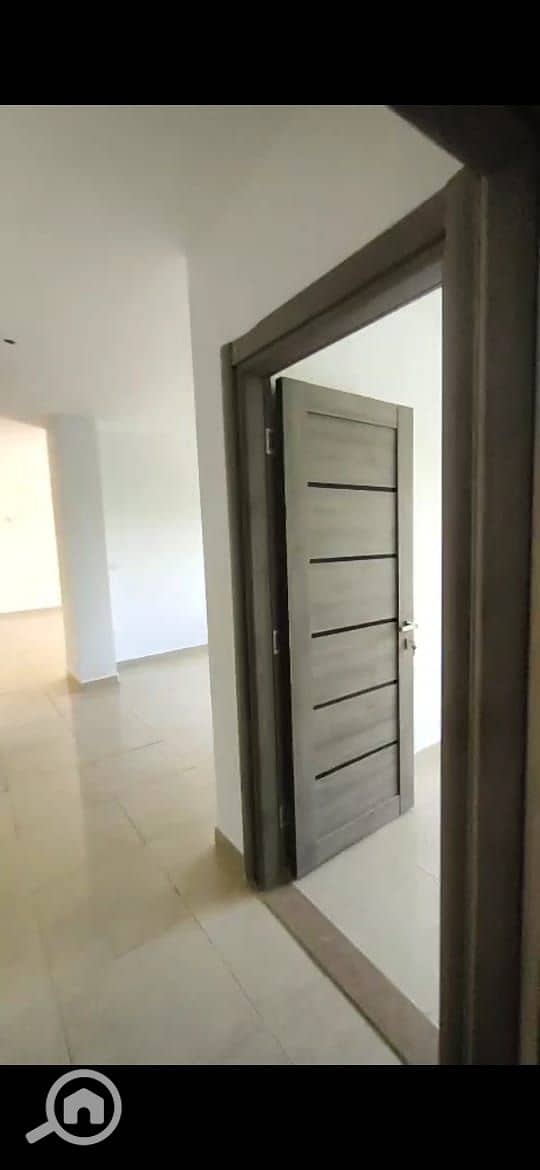 15 b3dcd121-f8ed-4c2b-baf2-cd4f7d380973. jpg