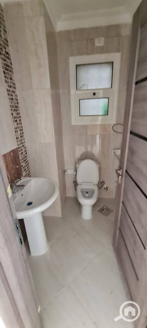 16 f212837d-7a57-46b8-82b4-a9fae783ca82. jpeg