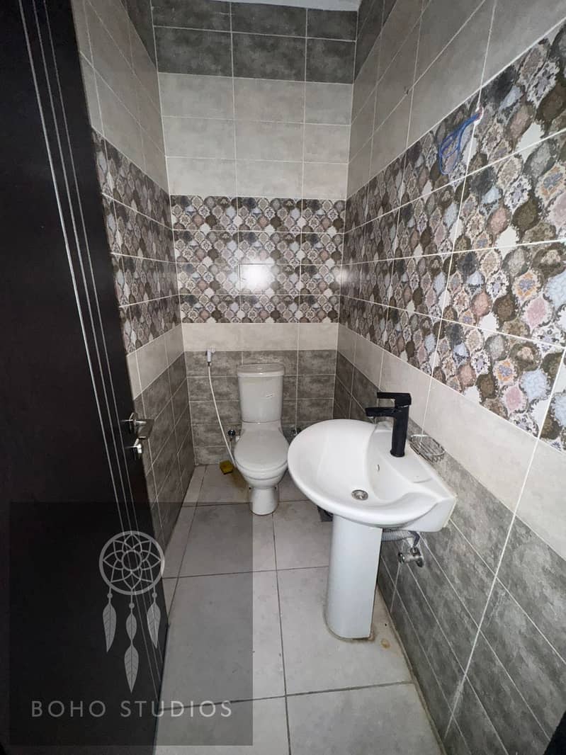 5 WhatsApp Image 2025-09-21 at 6.05. 21 PM (3). jpeg