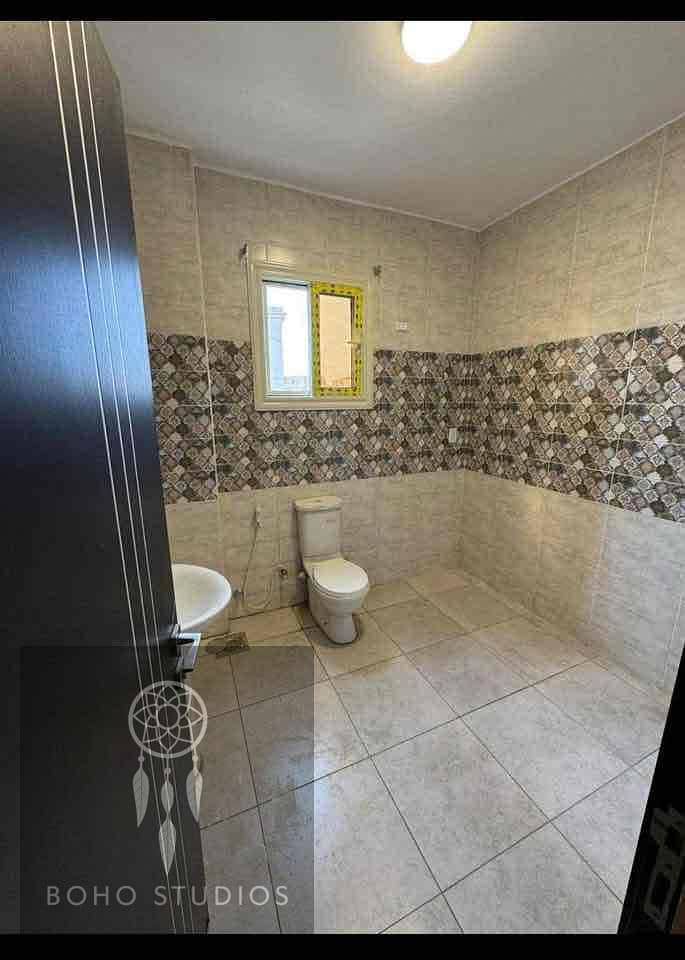 3 a17a96bf-6aac-4b6b-bfb8-f8f946865544. jpg