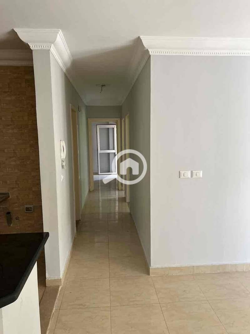 3 a610ae2e-9a2e-409f-920d-fd8409fcb095. jpg