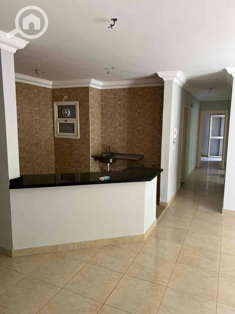 10 2986a97f-1840-4ee0-9208-db5e5c20bf68. jpg