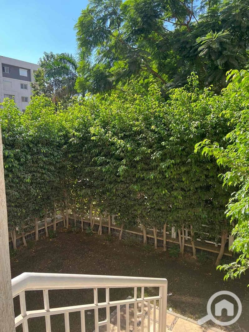 12 a11f88ae-d381-4bc6-8b8a-498e4c674286. jpg