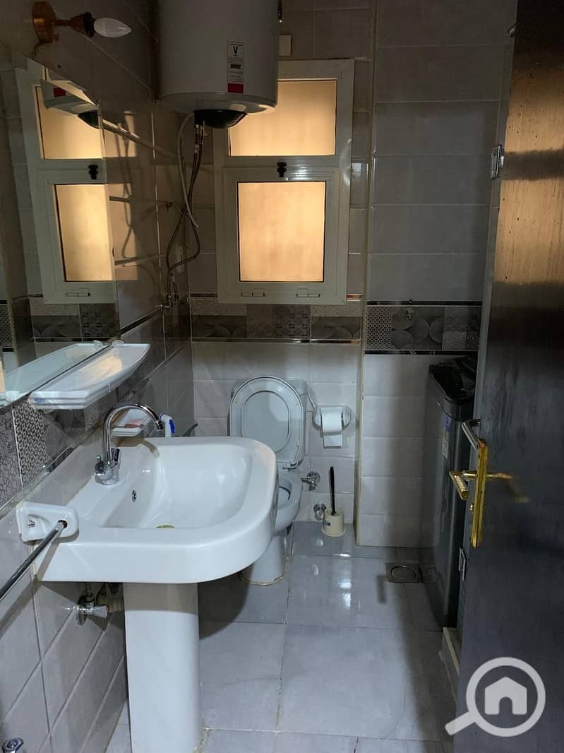 8 bb2d469a-1239-45b4-b136-b875b0021459. jpeg