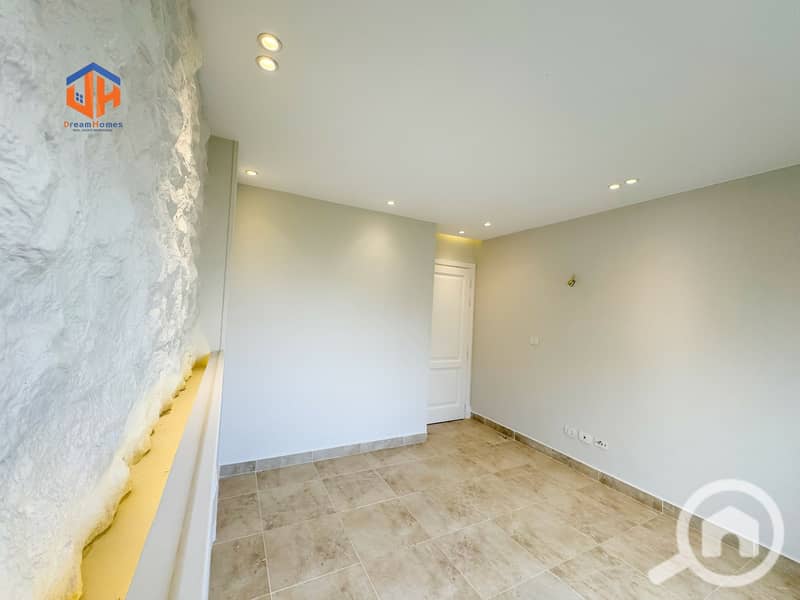 8 WhatsApp Image 2025-10-15 at 5.52. 55 PM (1). jpg