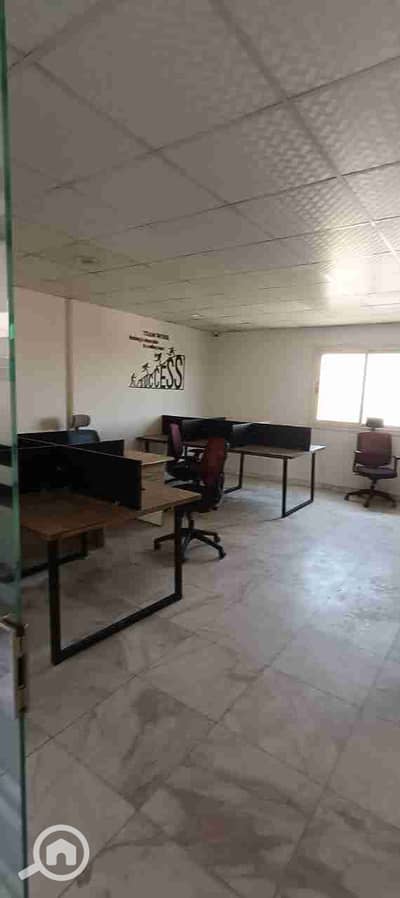 مکتب  للايجار في مصر الجديدة، القاهرة - 1000226046. jpg