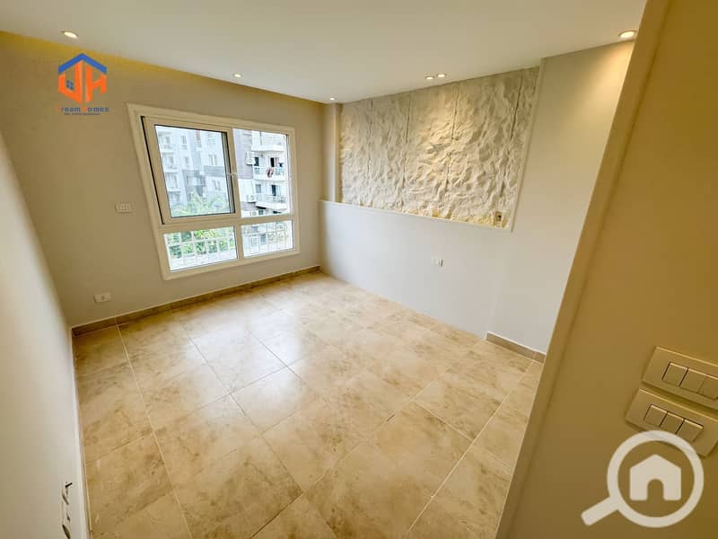 14 WhatsApp Image 2025-10-18 at 2.28. 10 PM (2). jpeg