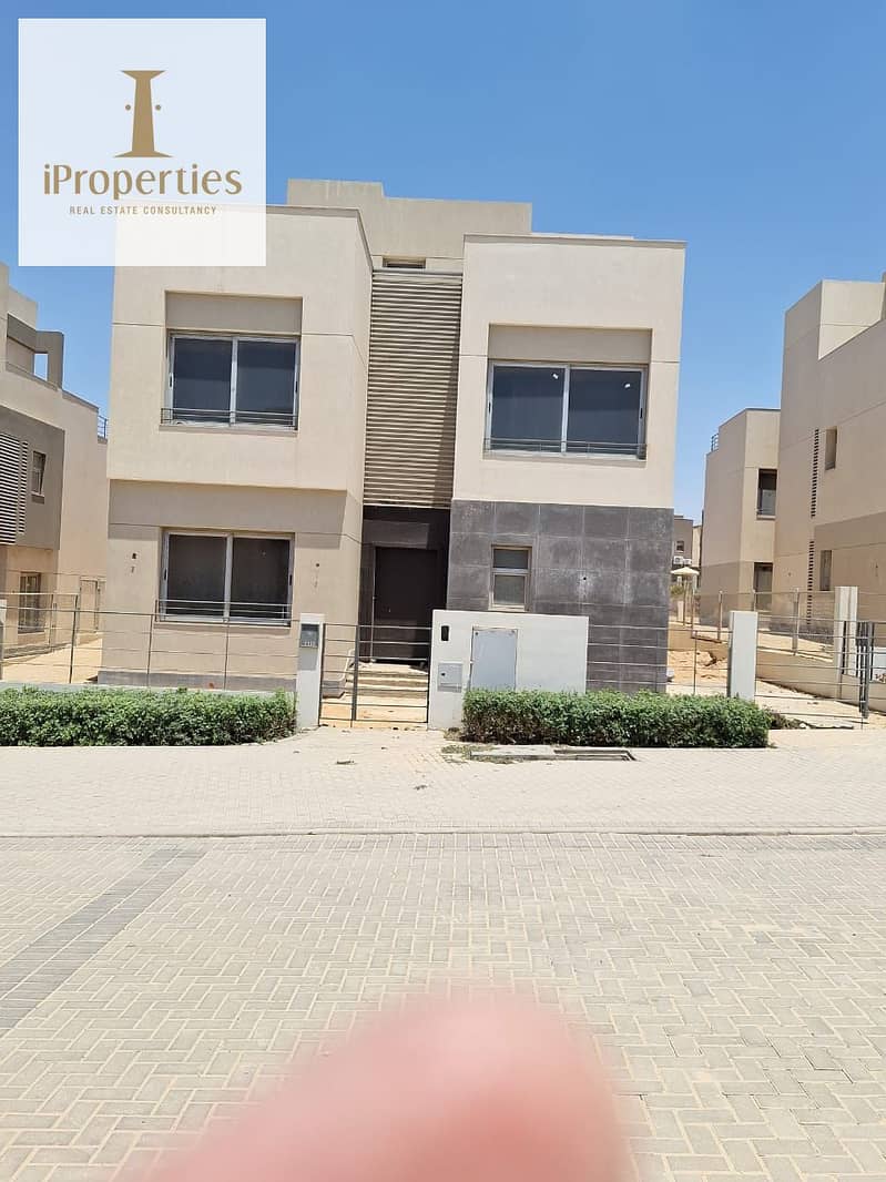 8 c69fbbb6-d0a4-4f25-a5e8-770c9cf91ef3. jpeg