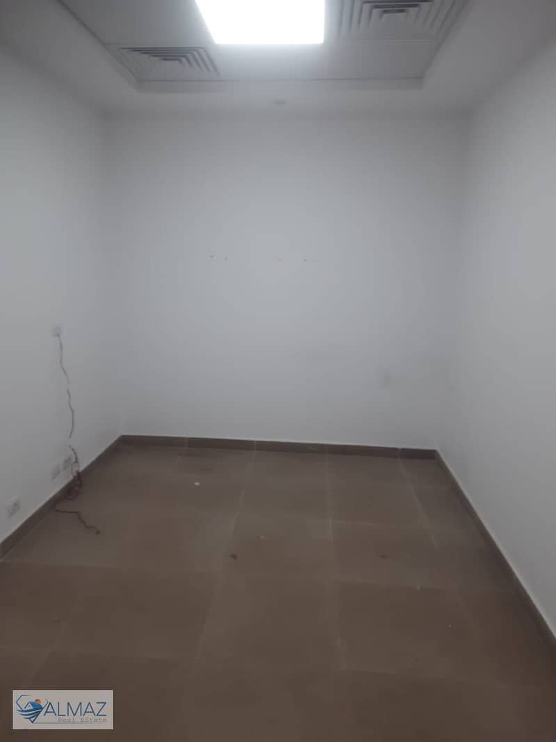 3 WhatsApp Image 2025-10-18 at 12.40. 20 PM (2). jpeg