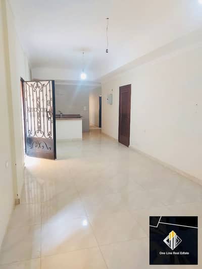 شقة 3 غرف نوم للايجار في الشيخ زايد، الجيزة - 2dbd59eb-bcc6-46f4-aeb3-d5f5cbfbb76b. jpeg