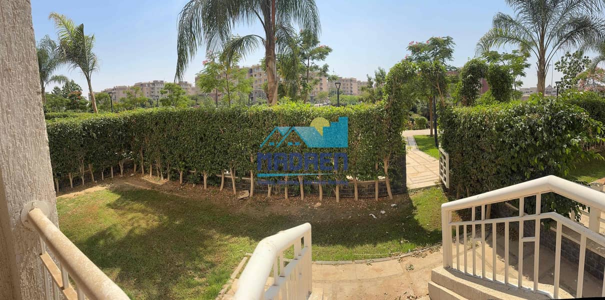 2 b43528ac-027f-4a9c-93c8-378f12a1dd6e. jpg