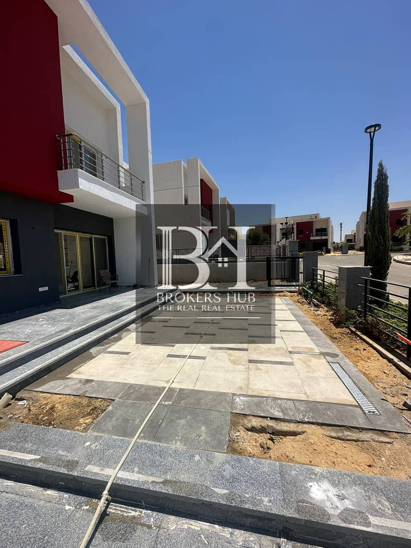 7 9e73b10d-9a2c-4d0b-8473-e144e43f90f5. jpeg