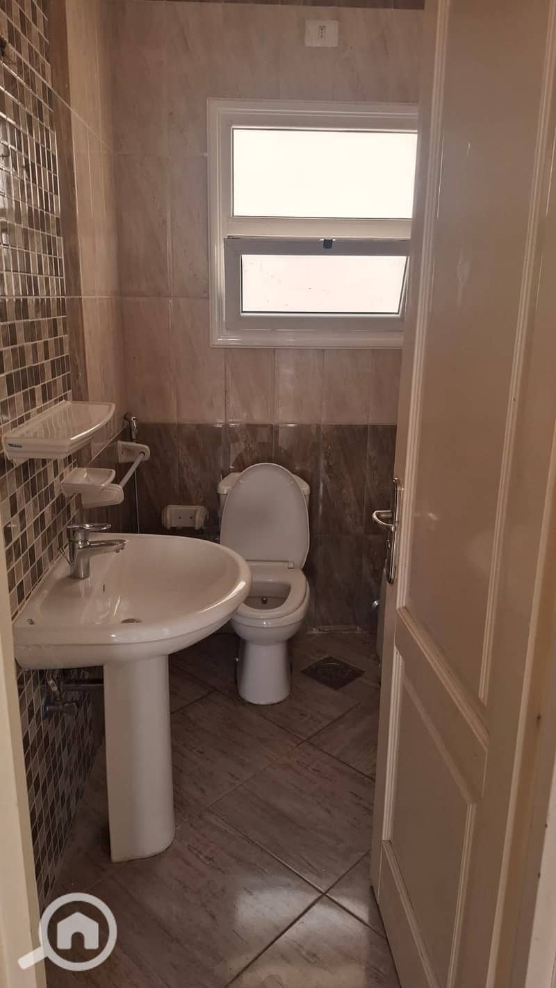 8 WhatsApp Image 2025-08-01 at 12.31. 08_d5eb57c7. jpg