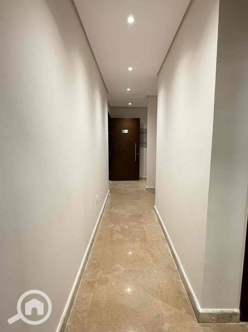 11 1bc0eb18-2930-4b87-af04-b154b2a86b20. jpg