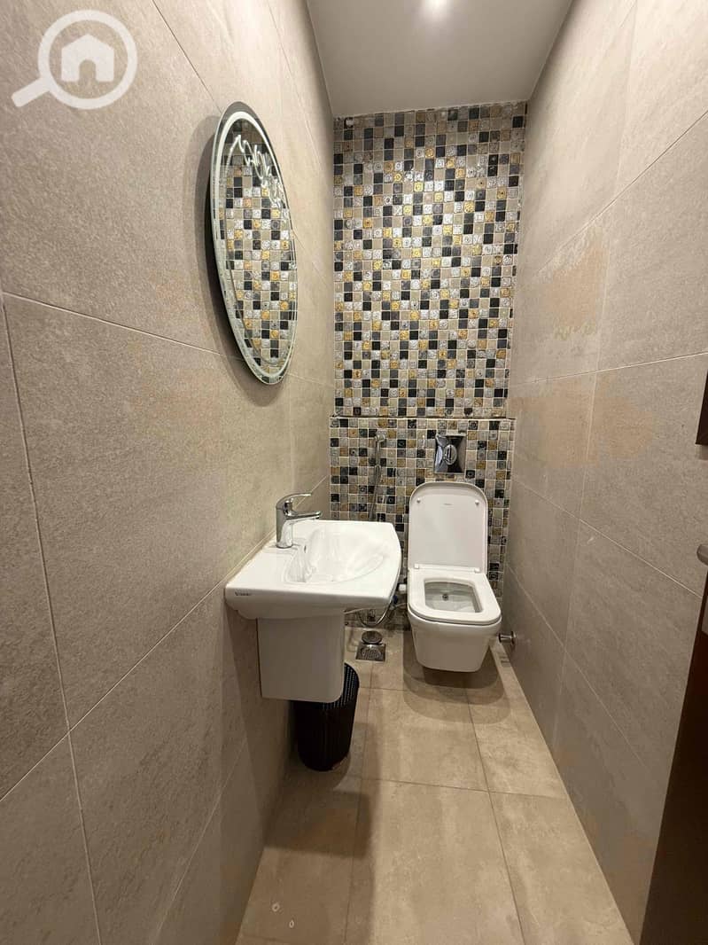 15 add76249-591a-4fee-bf68-932d30ff5894. jpg