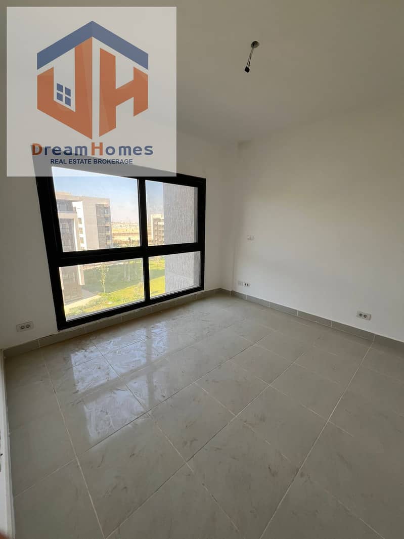 7 WhatsApp Image 2025-10-18 at 16.01. 34 (1). jpeg