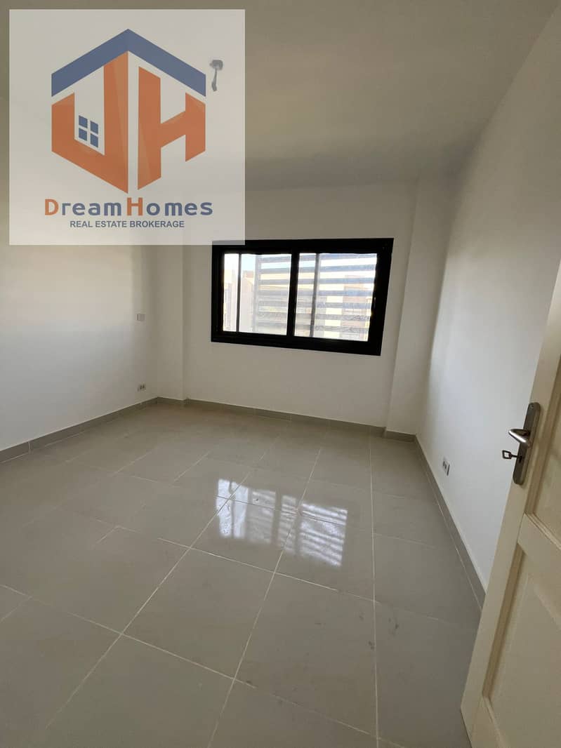 9 WhatsApp Image 2025-10-18 at 16.01. 35. jpeg