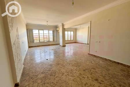 شقة 3 غرف نوم للبيع في سموحة، الإسكندرية - WhatsApp Image 2025-10-14 at 3.57. 44 PM. jpg