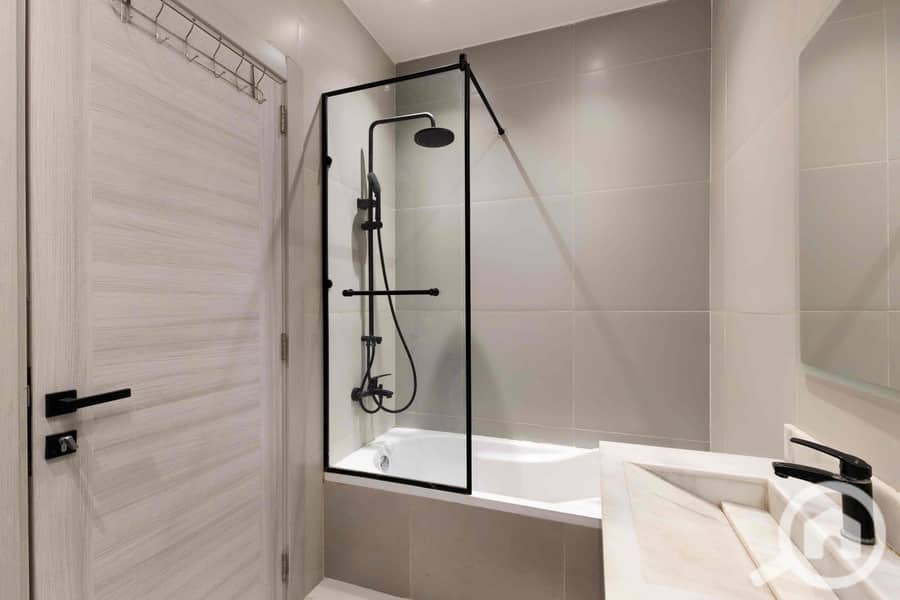 13 b0bb3276-d438-4cb8-99d8-813d71945e88. jpg