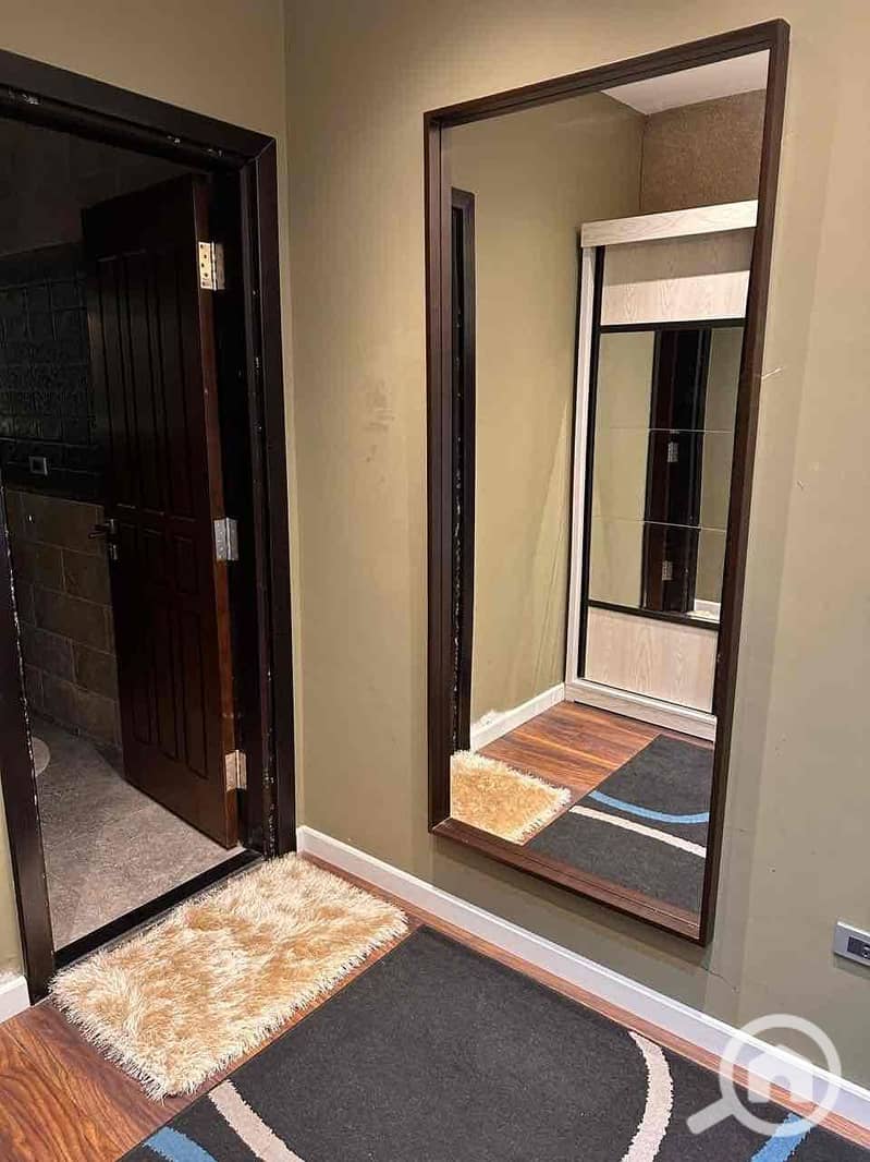 24 353da84d-83e9-4da2-b8ff-a5f8d09aaeab. jpg