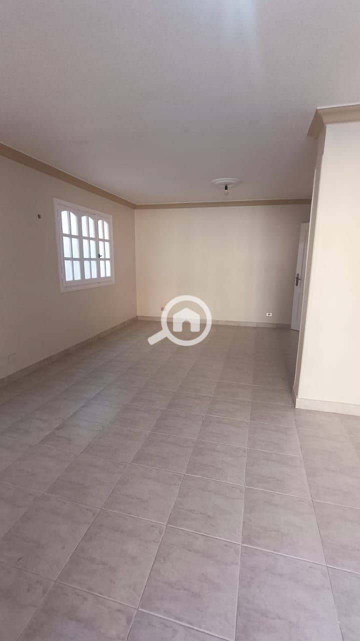 8 e34506af-da11-4102-9914-18576ce8abea. jpg