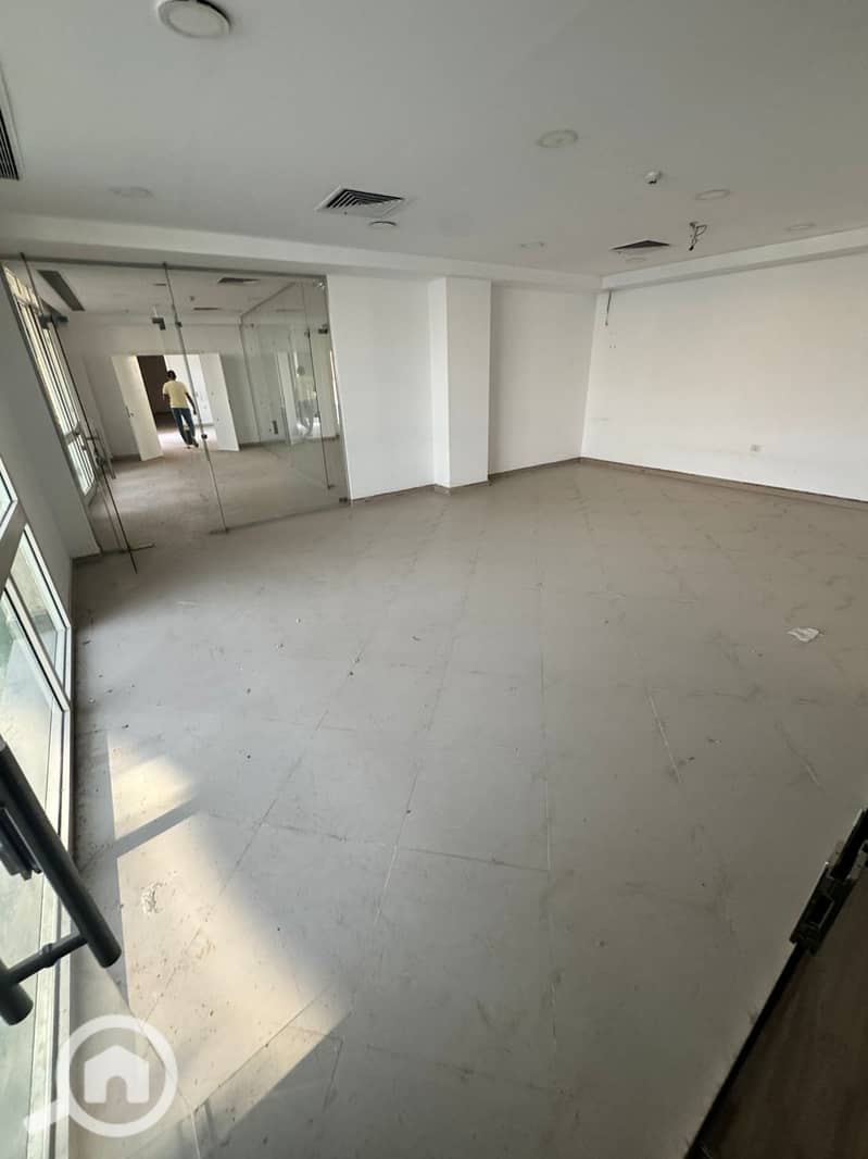 2 WhatsApp Image 2025-10-18 at 5.13. 27 PM (2). jpeg