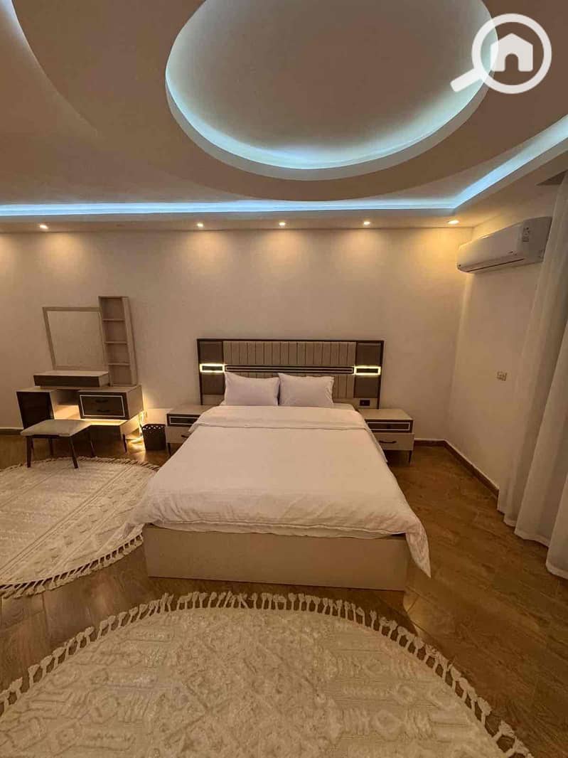 8 b609d4a8-aa11-4eea-895b-ff6293f172e3. jpg