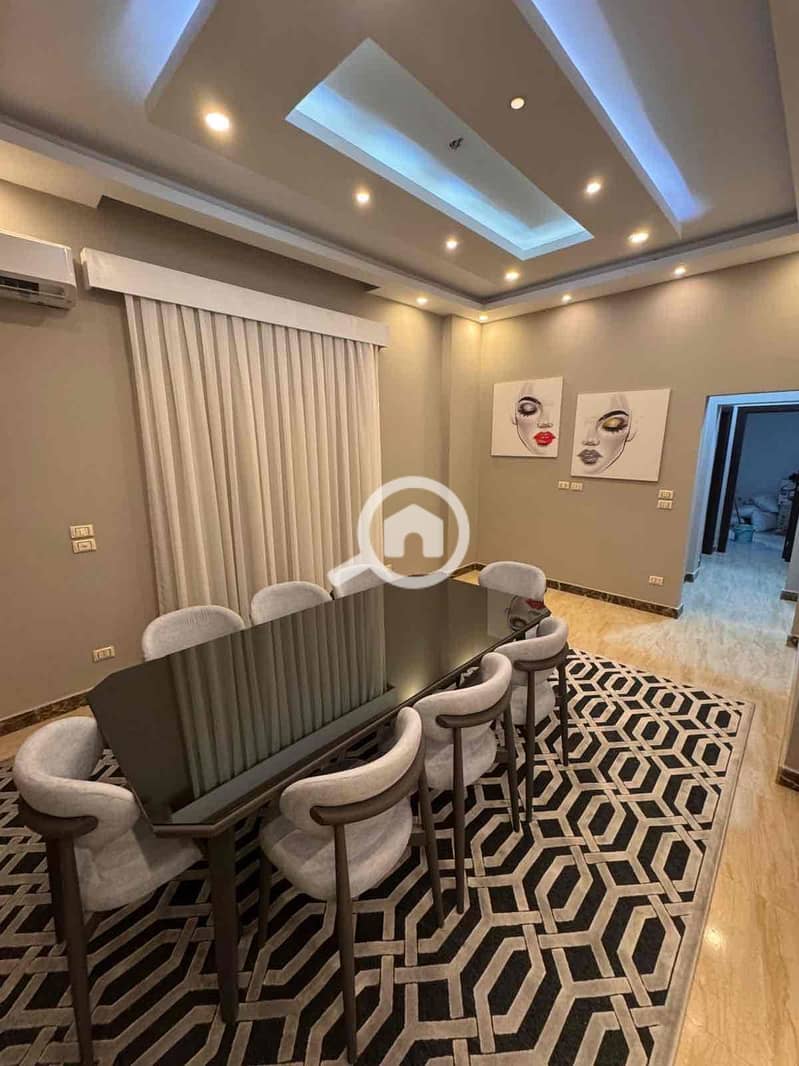 14 29d3bce6-3df9-478a-b7f3-e788a6690fda. jpg